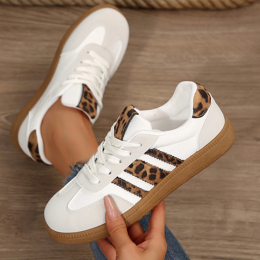 Tênis Feminino Casual Slip-On | Estampa Oncinha | Conforto para o Dia a Dia