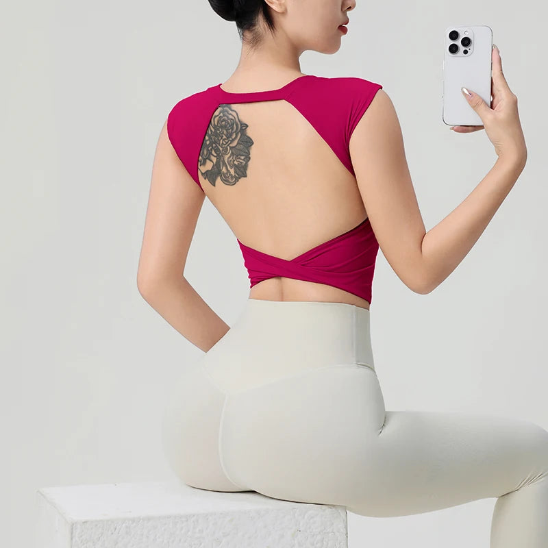 Blusa Fitness Feminina Costas Abertas - Top Yoga Academia com Bojo Manga Curta Dança Esportiva