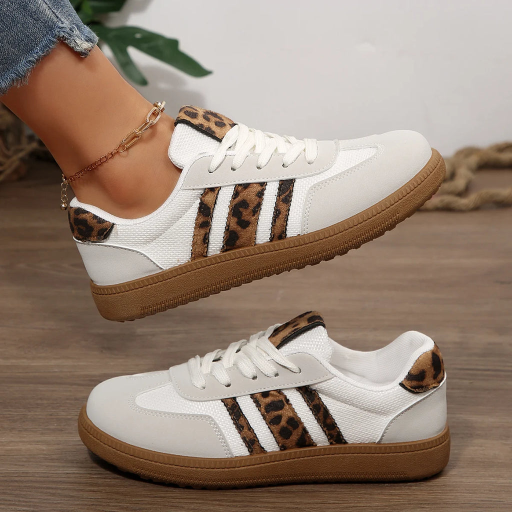 Tênis Feminino Casual Slip-On | Estampa Oncinha | Conforto para o Dia a Dia
